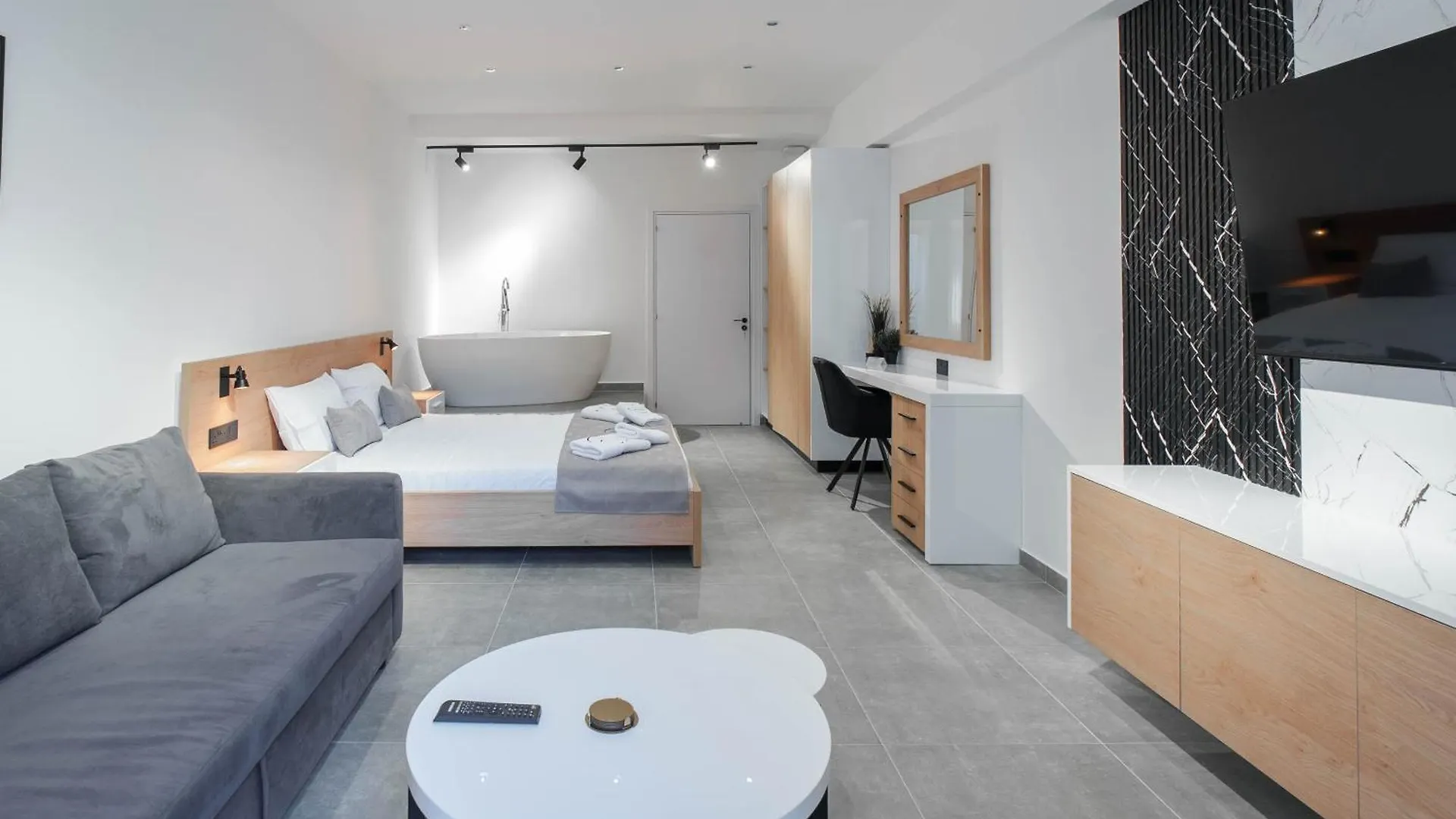 Kition City Suites In Larnaca Finikoudes