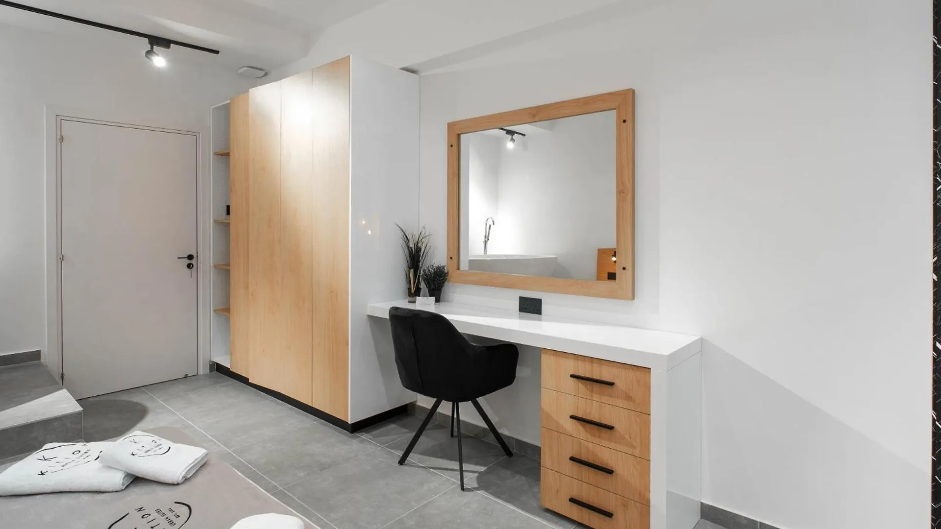 Appartamento Kition City Suites In Larnaca Finikoudes